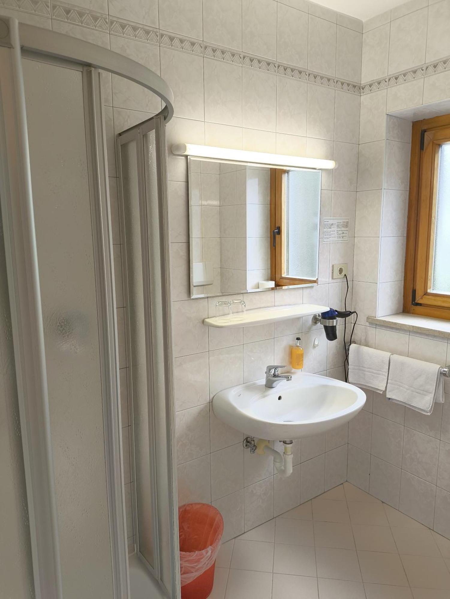Schenna Garni Eden Bed & Breakfast Екстер'єр фото