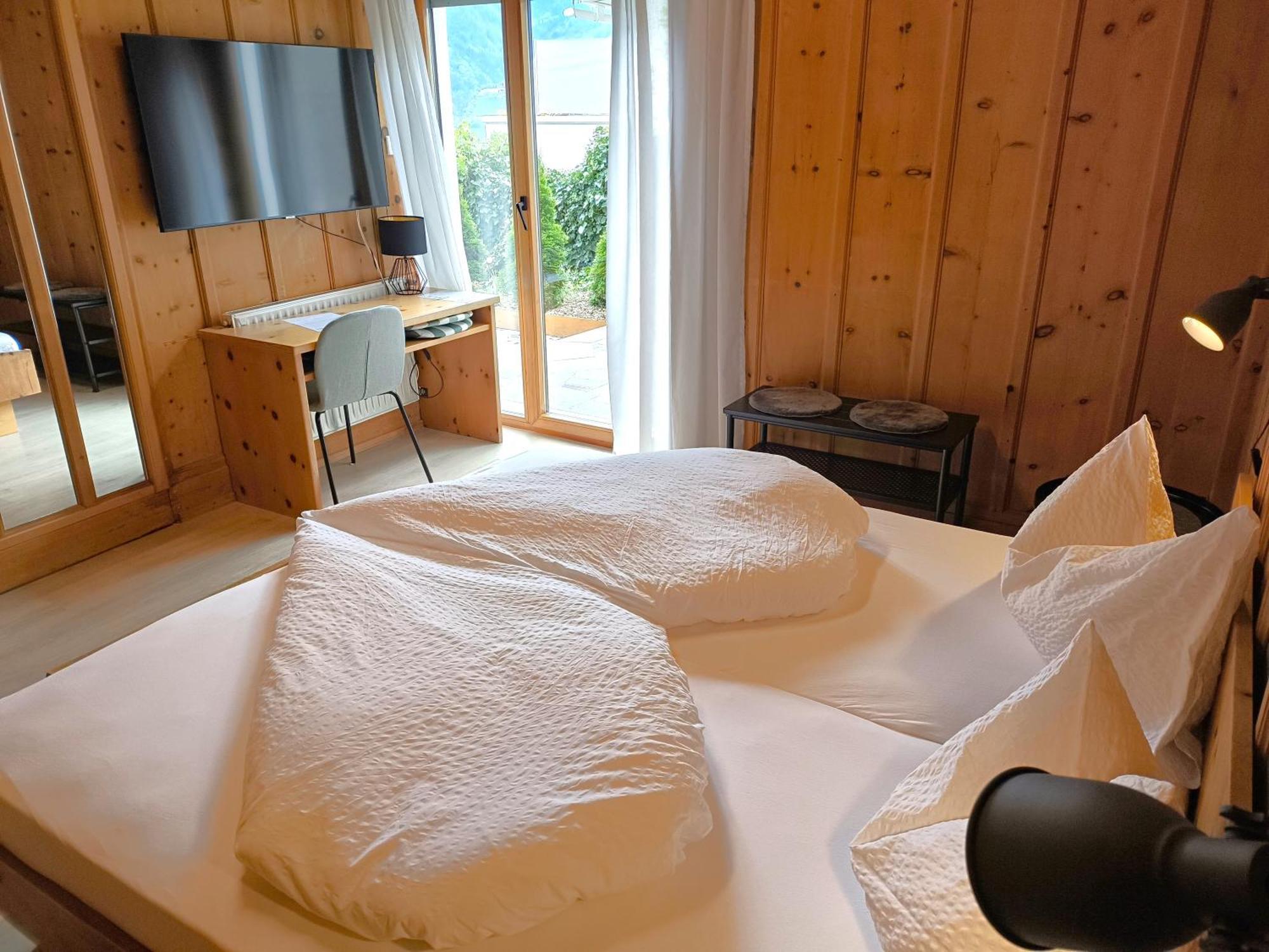 Schenna Garni Eden Bed & Breakfast Екстер'єр фото
