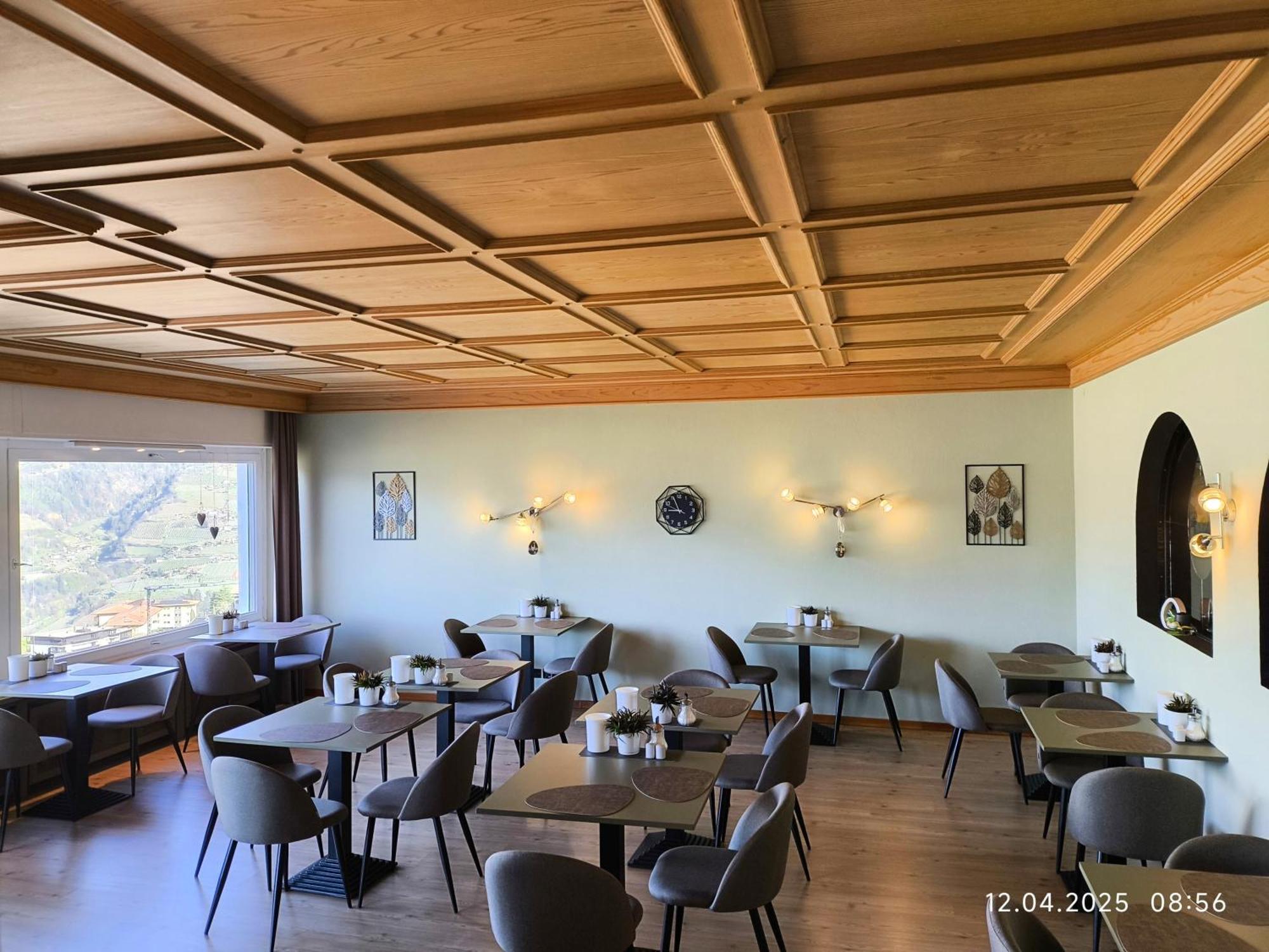 Schenna Garni Eden Bed & Breakfast Екстер'єр фото