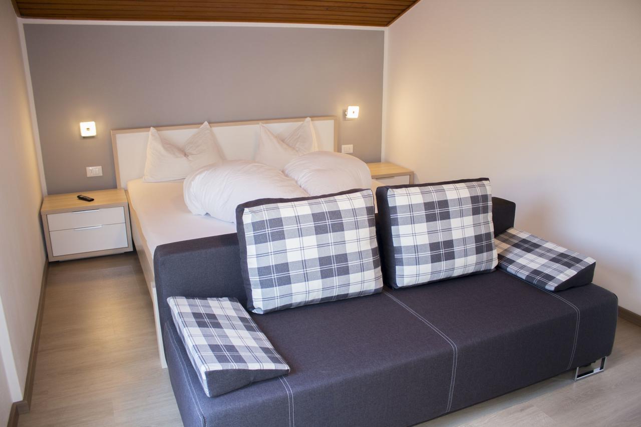Schenna Garni Eden Bed & Breakfast Екстер'єр фото