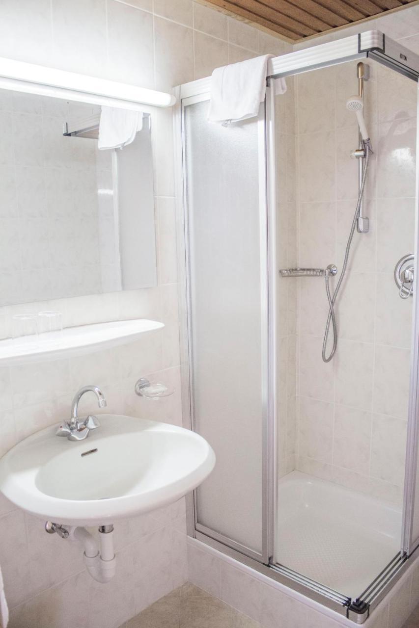 Schenna Garni Eden Bed & Breakfast Екстер'єр фото